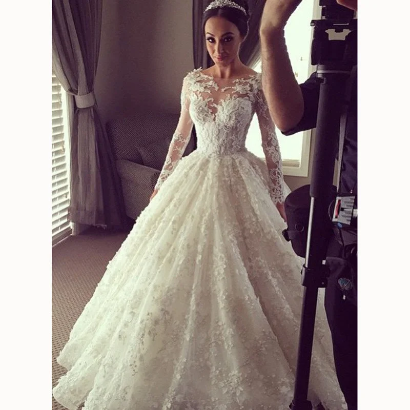 Fashionable Women's Casual Apparel Fast Fashion Favorites Luxury Ball Gown Lace Long Sleeves Wedding Dresses vestido de boda princesa 2018 Bridal Dress