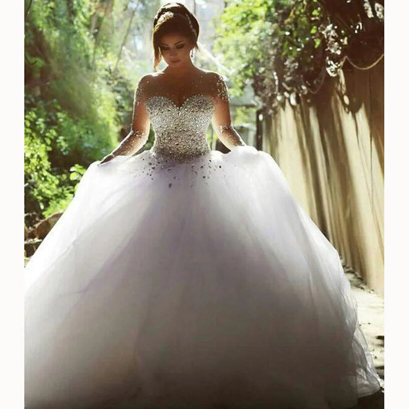 Modern Women's Clothes Ride The Style Wave Romantic Bridal Gown Long Sleeves Illusion Crystal Pearl Ball Gowns Wedding Dresses Princess Bridal Gown WD3664