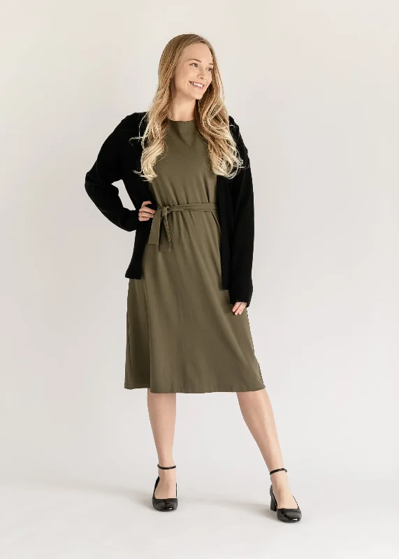 Comfortable Women's Apparel Fashion Frontiers Lennox Classic Midi Dress