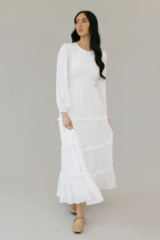 Casual Chic Clothing For Women Snag Fabulous Fashion Bargains Calabran Dress-White