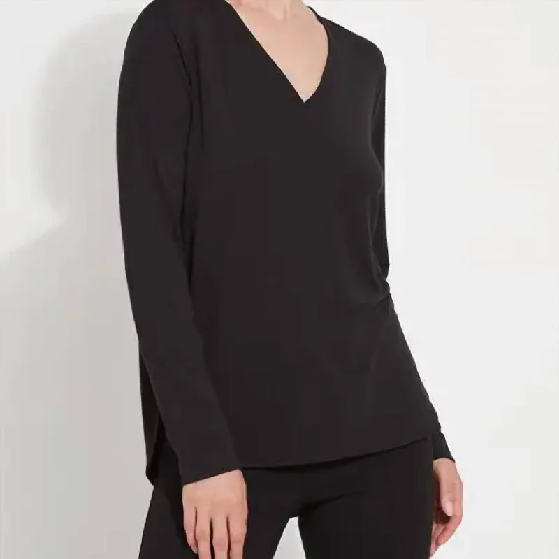 Affordable Luxury Fashion Eliana V-Neck Top In Black