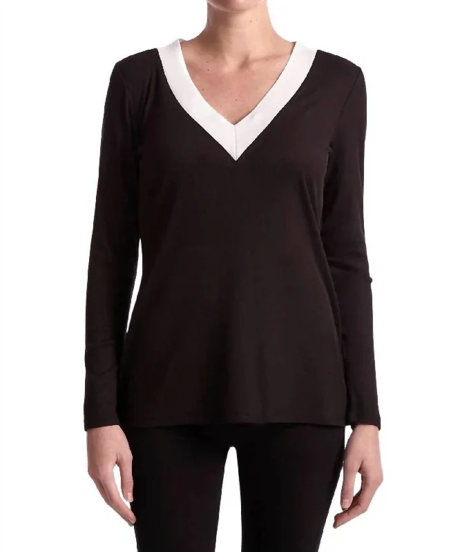 Vintage-Modern Style Offers Aries Top In Black/white